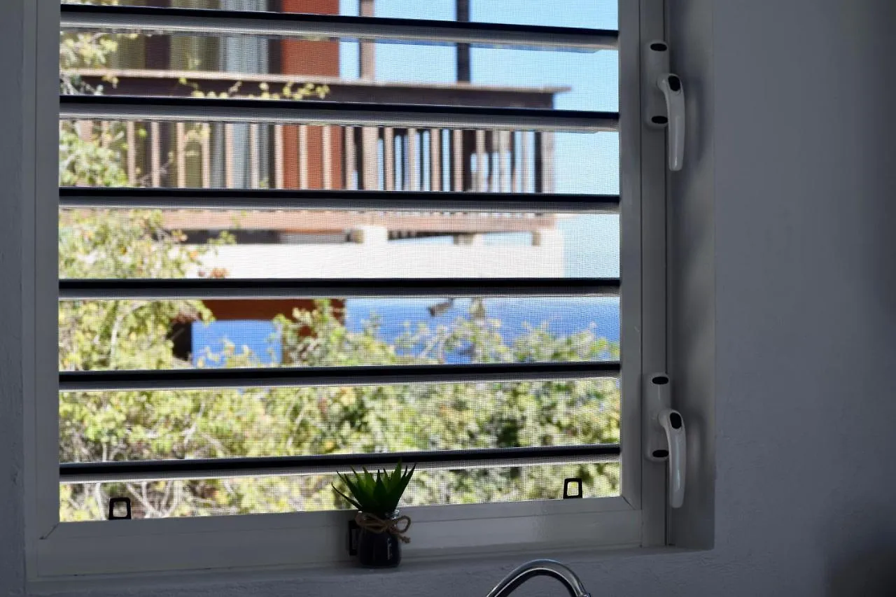 Vakantiehuis Beach House,Villa Santirome/Free Wifi,Parking Westpunt Curaçao